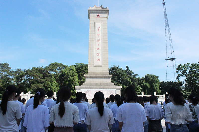 【党史学习教育】瑞康临床医学院开展2021届毕业生离校教育系列活动之饮水思源党史学习教育