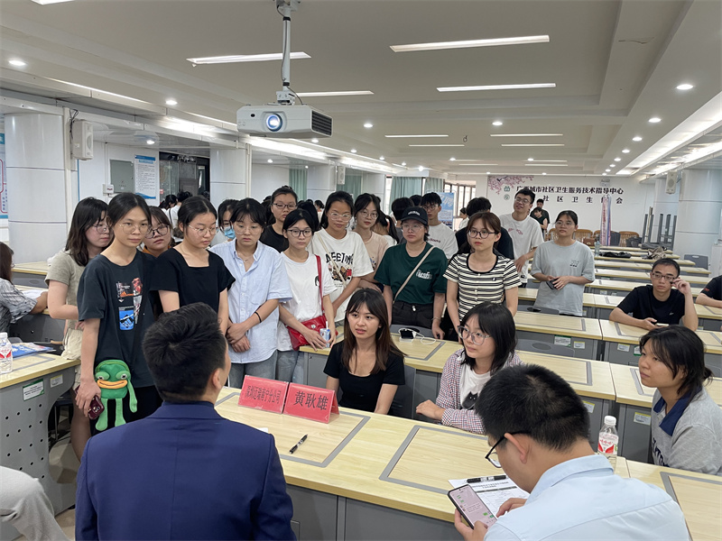 我院顺利举办2024届医学检验技术和医学影像技术专业毕业生专场招聘会