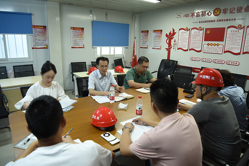 纪委书记彭定基带队实地督查凤岭南医院项目建设